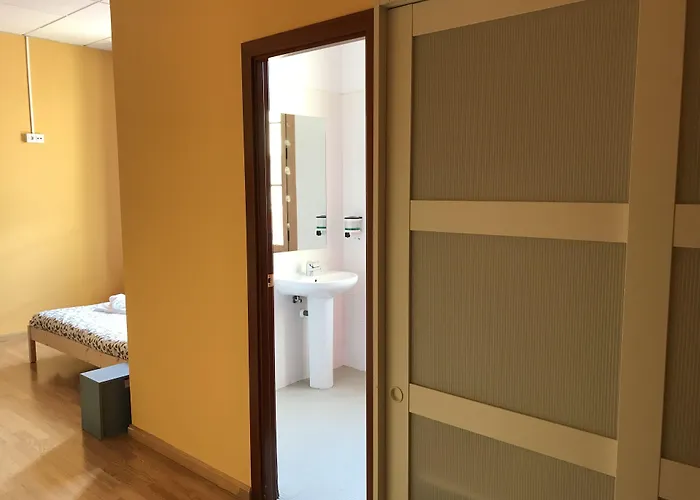 Vandrarhem Pirenarium *