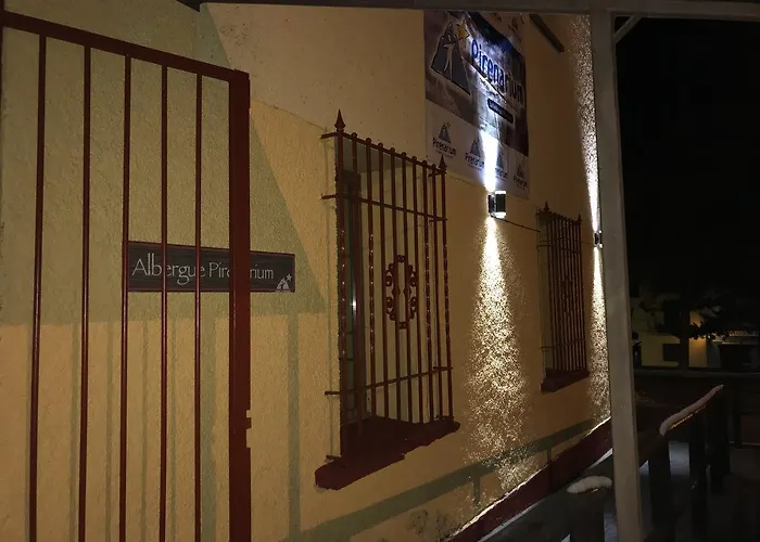 Pirenarium Vandrarhem *